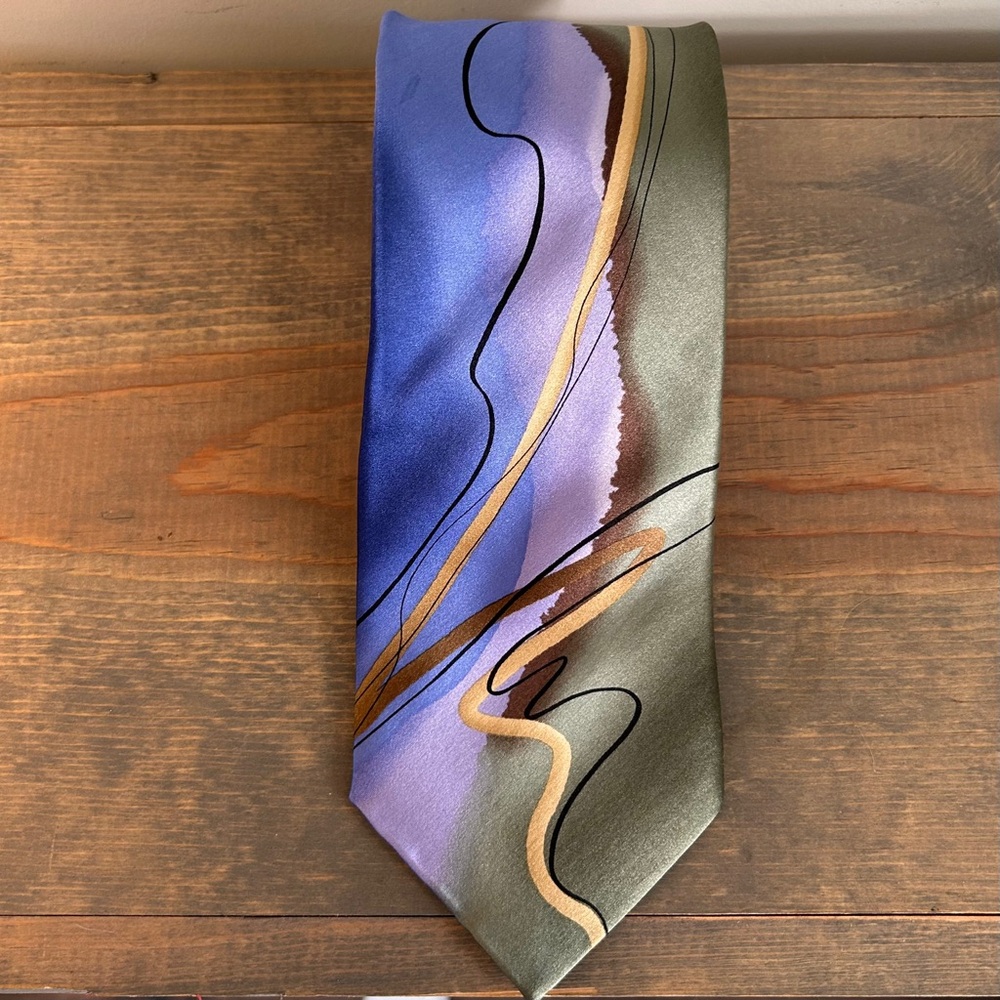 J. Garcia Blue and Green Artistic‼️must bundle with other listings thank you‼️